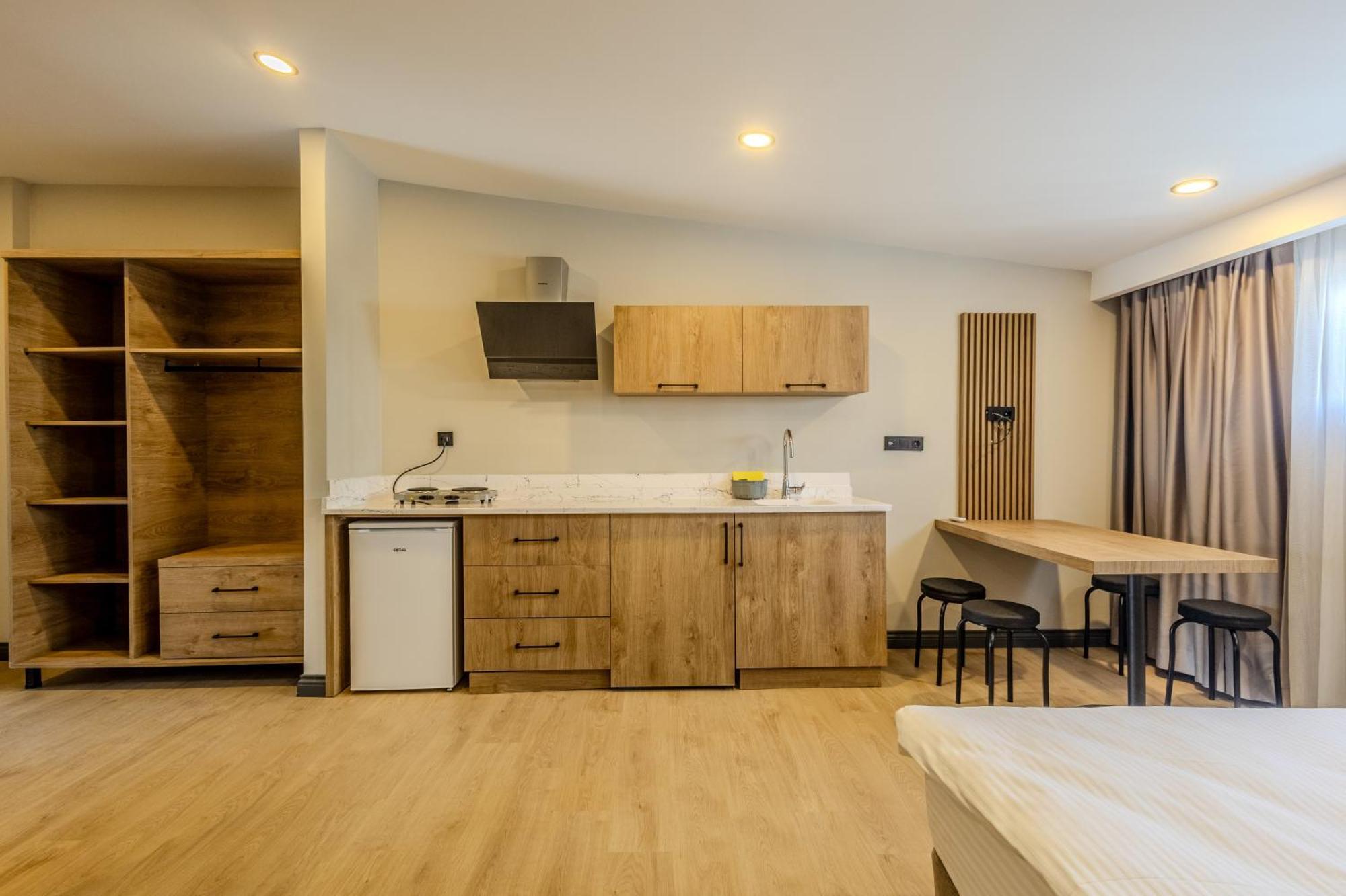 Leliko Suites Анталия Екстериор снимка